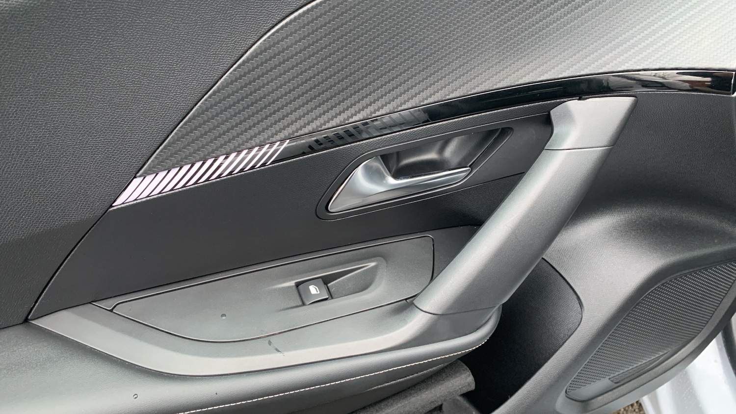 Used Peugeot 2008 2024 for sale - 77254251: Photo 39