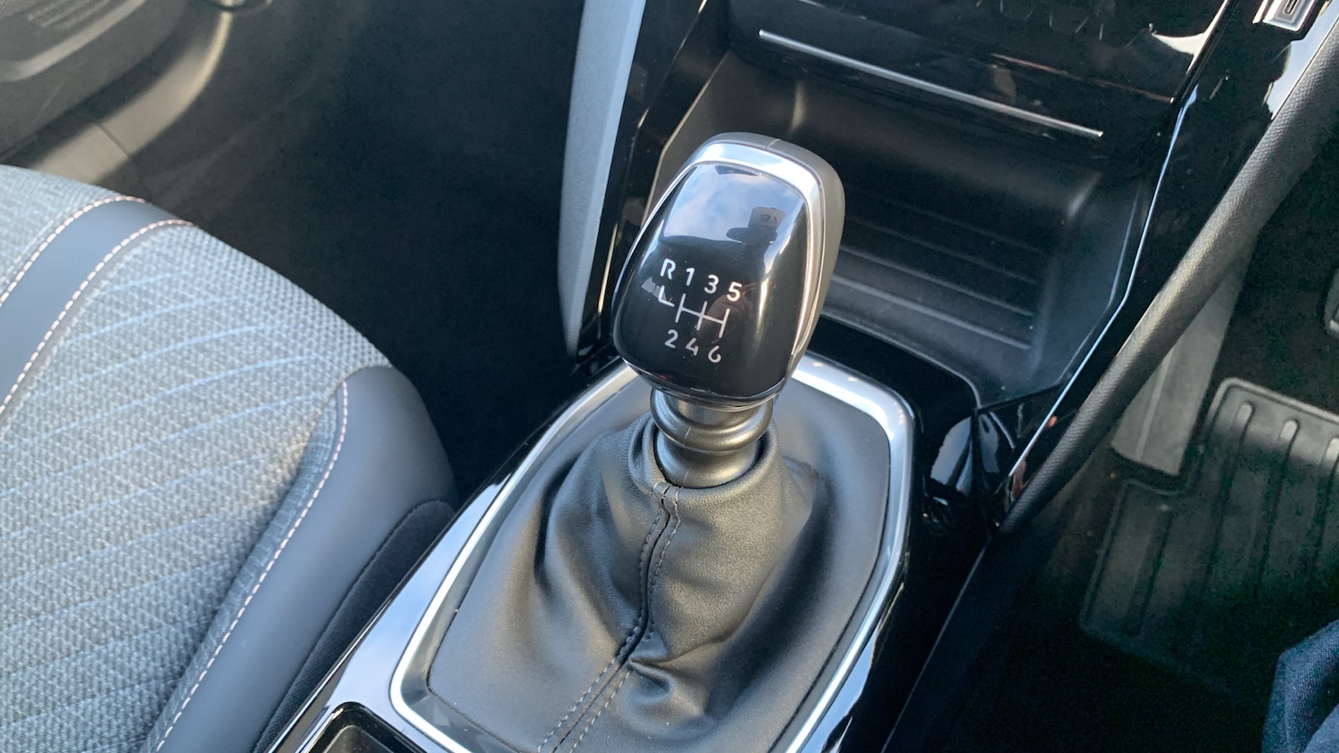 Used Peugeot 2008 2024 for sale - 77254293: Photo 21