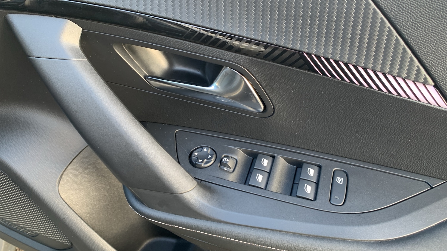 Used Peugeot 2008 2024 for sale - 77254293: Photo 23