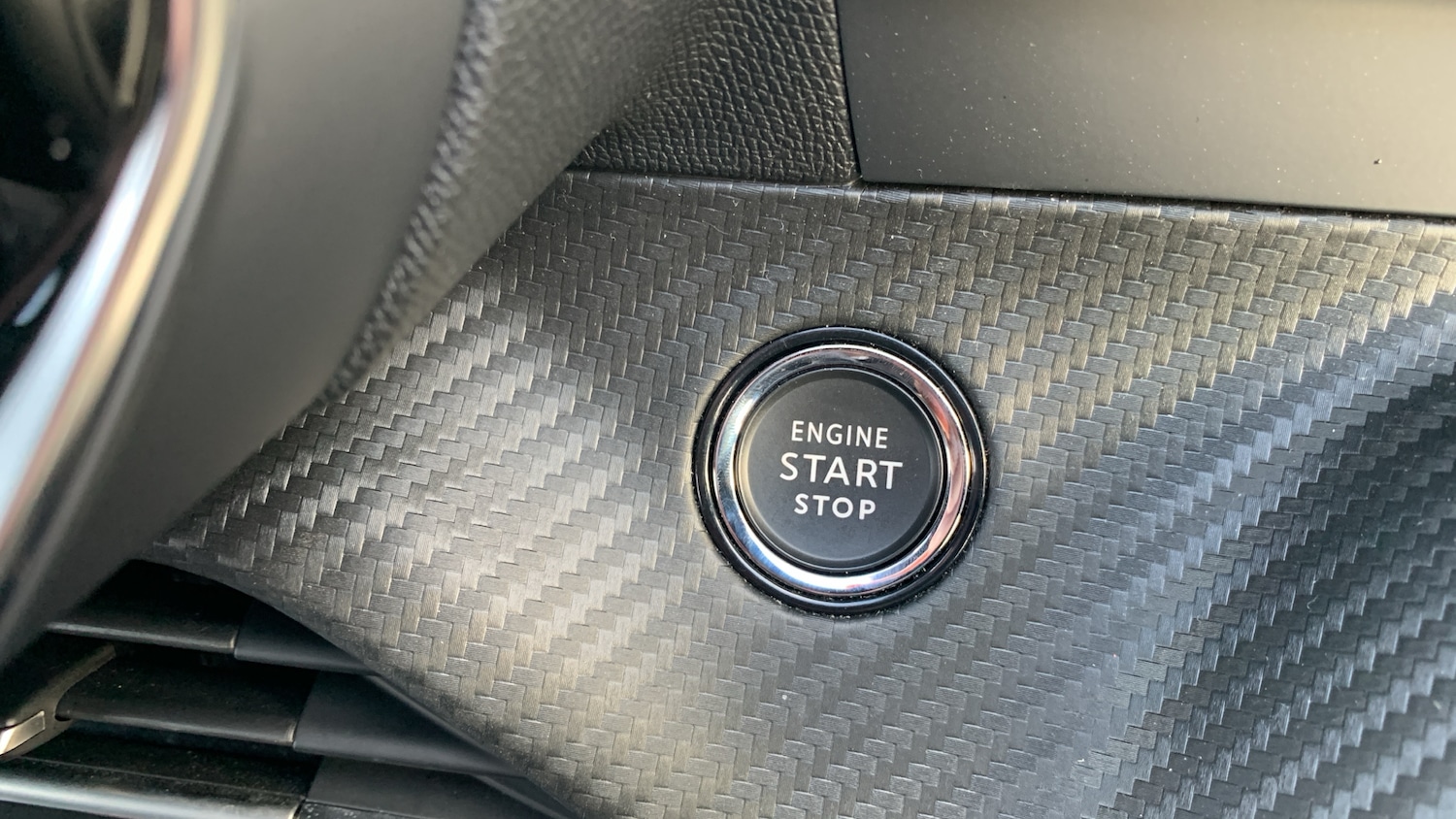 Used Peugeot 2008 2024 for sale - 77254293: Photo 39