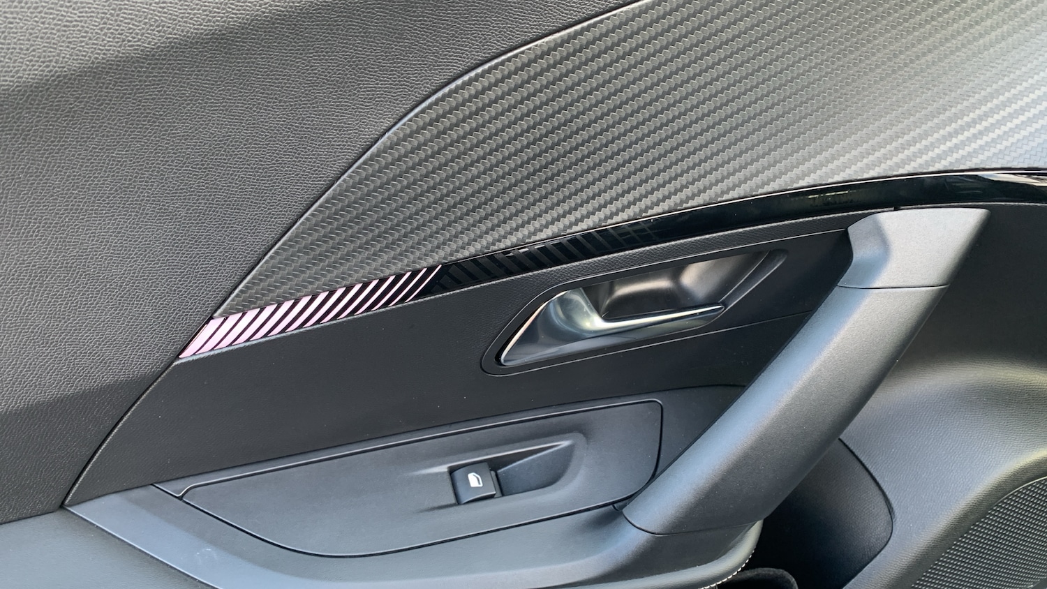 Used Peugeot 2008 2024 for sale - 77254293: Photo 40