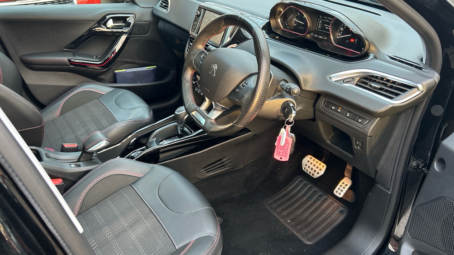 Used Peugeot 2008 2019 for sale - 76927425: Photo 11