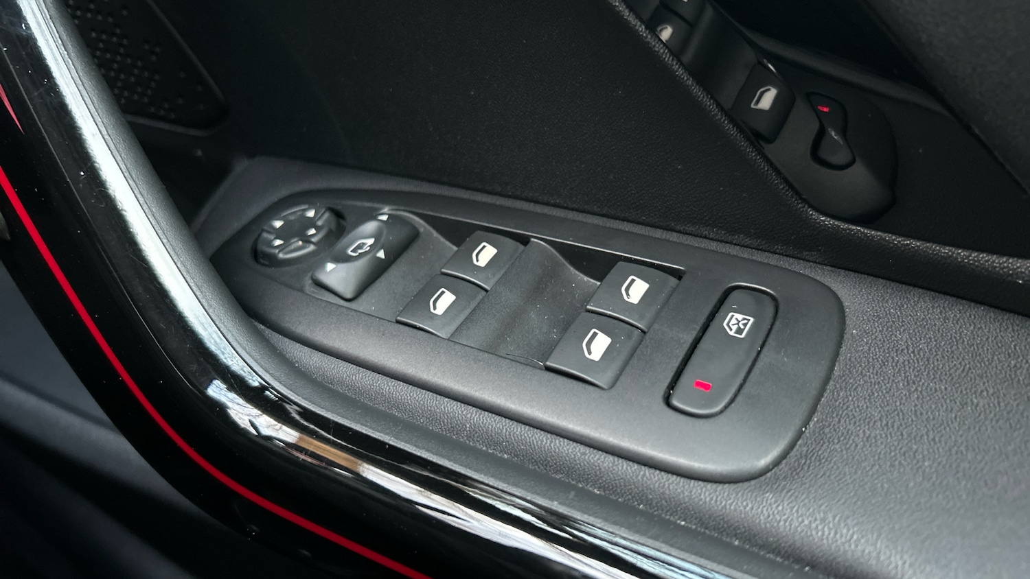 Used Peugeot 2008 2019 for sale - 76927425: Photo 22