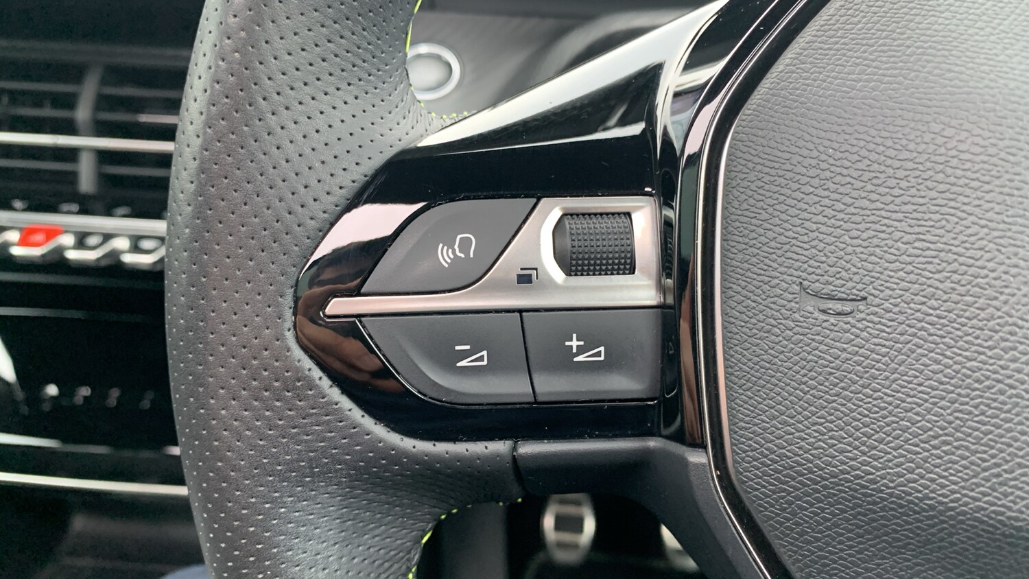 Used Peugeot 2008 2022 for sale - 77825855: Photo 23