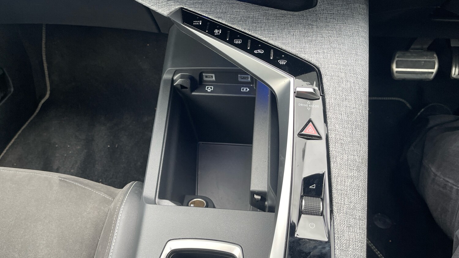 Used Peugeot 3008 2024 for sale - 77659667: Photo 34