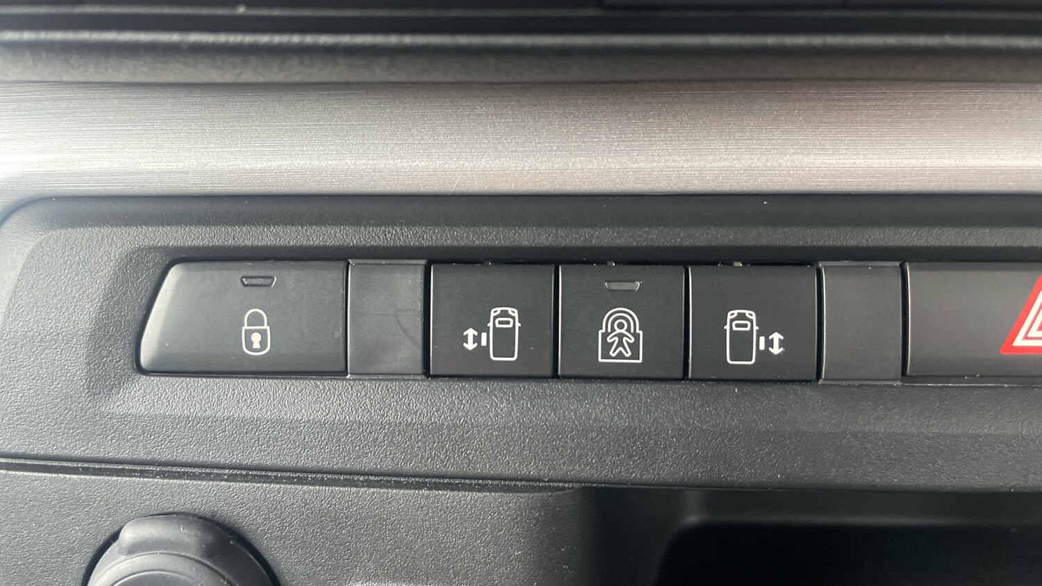 Used Peugeot Traveller 2024 for sale - 77659708: Photo 32