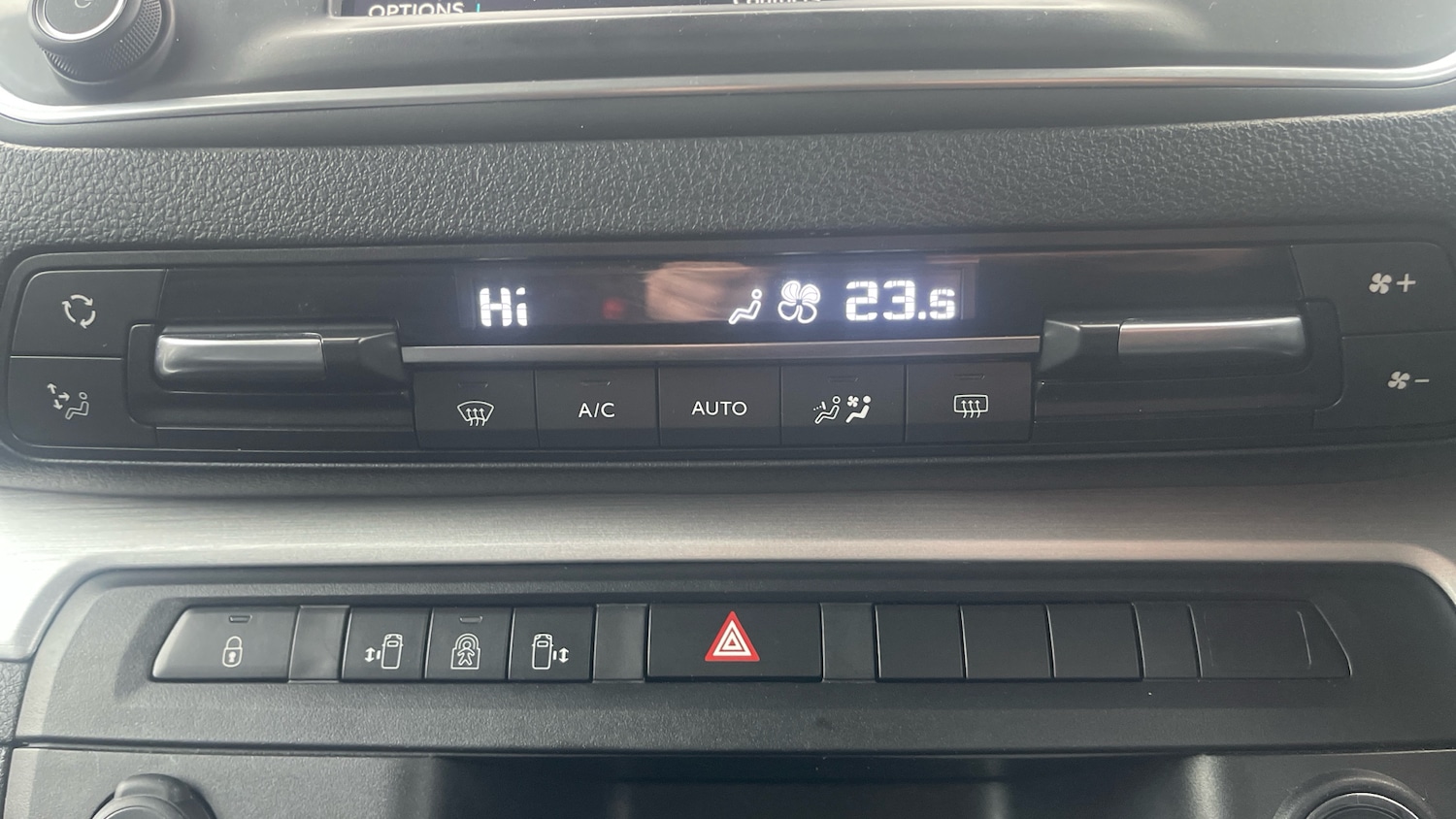 Used Peugeot Traveller 2024 for sale - 77659708: Photo 33