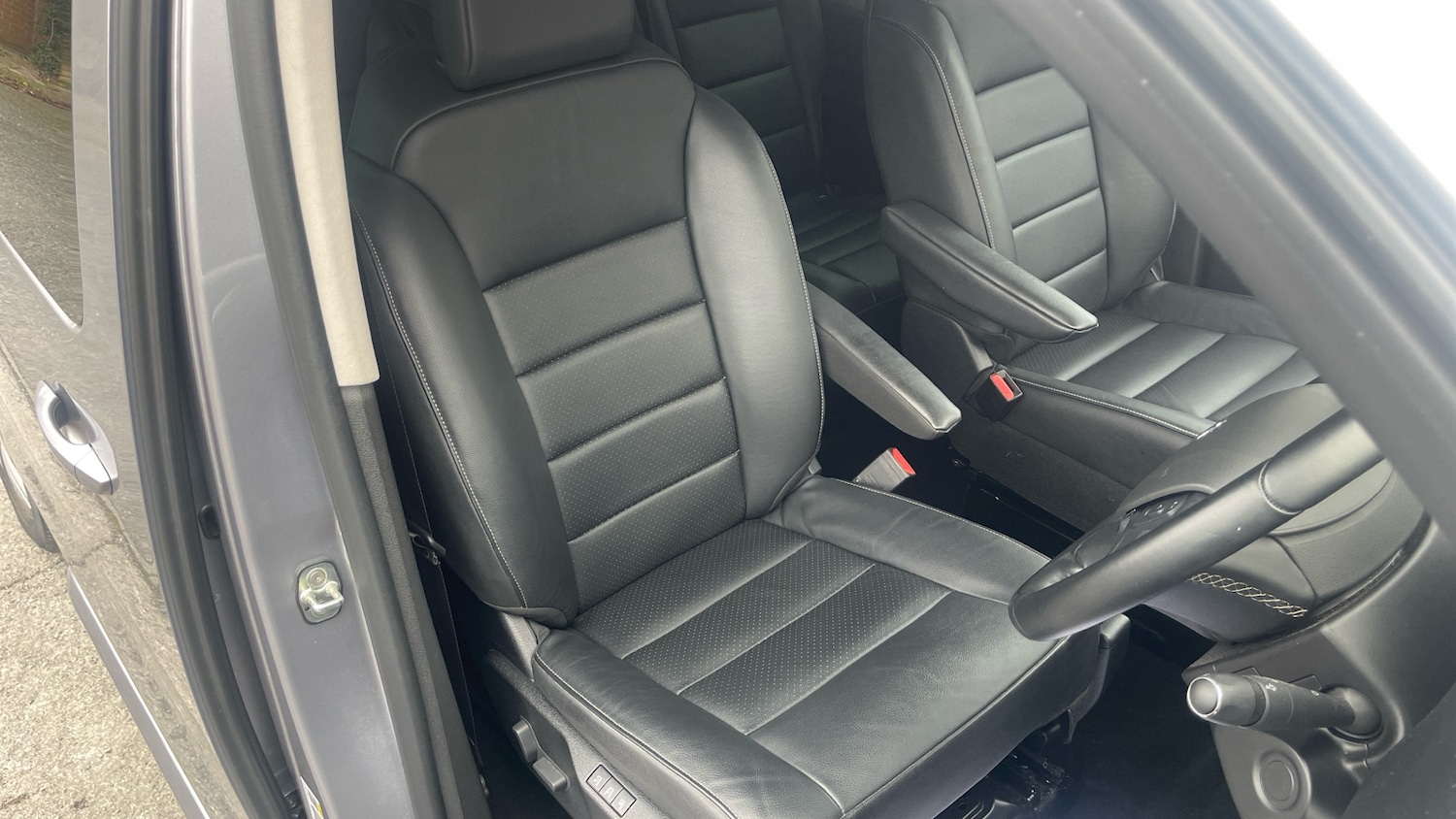 Used Peugeot Traveller 2024 for sale - 77659708: Photo 37