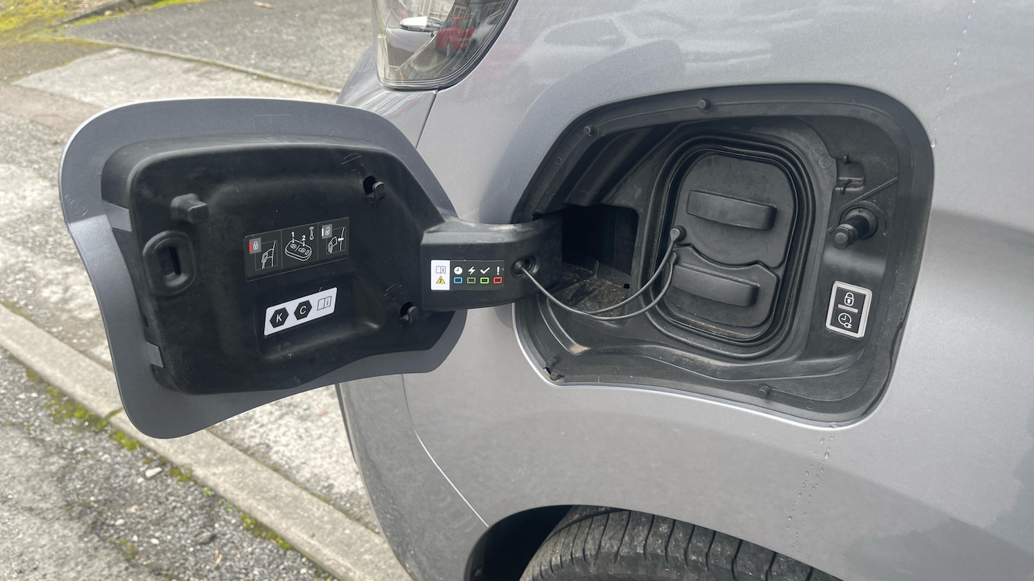 Used Peugeot Traveller 2024 for sale - 77659708: Photo 43