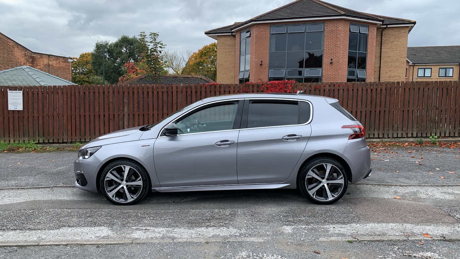Used Peugeot 308 2019 for sale - 76296635: Photo 6