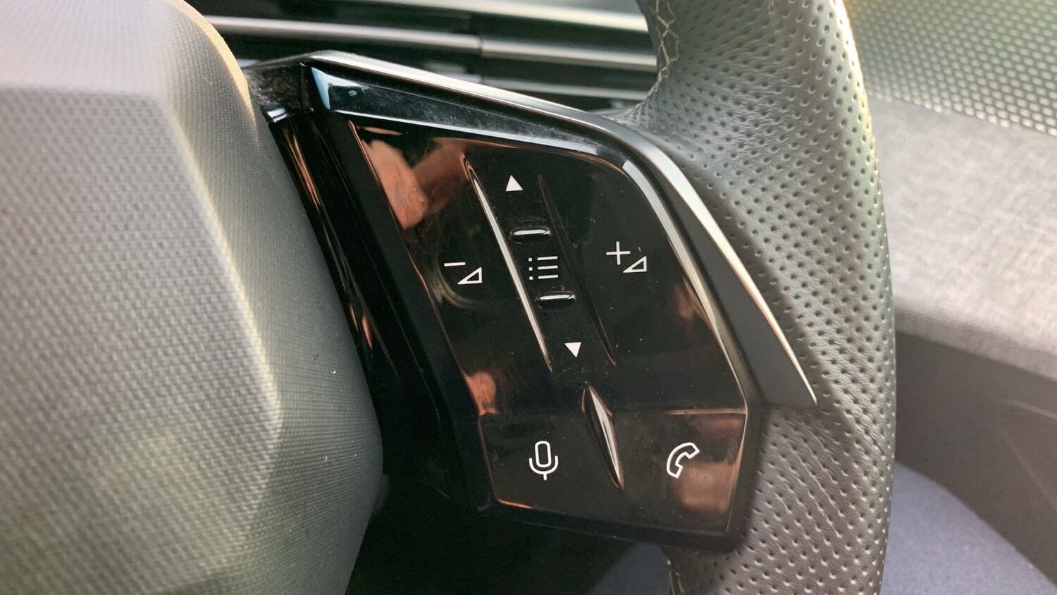 Used Peugeot 3008 2024 for sale - 76574303: Photo 24