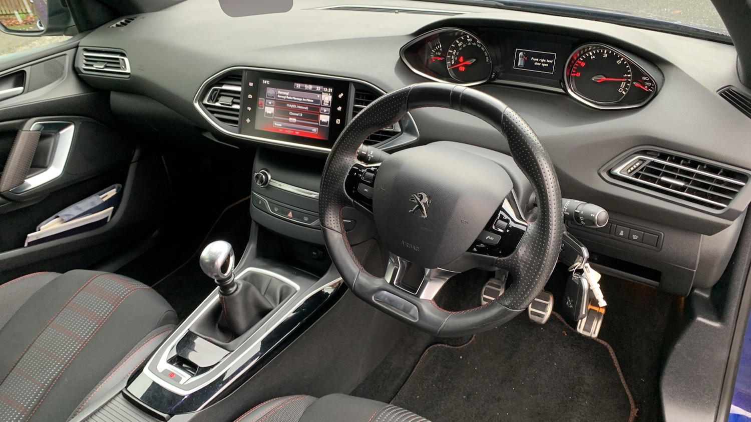 Used Peugeot 308 2017 for sale - 76586435: Photo 11