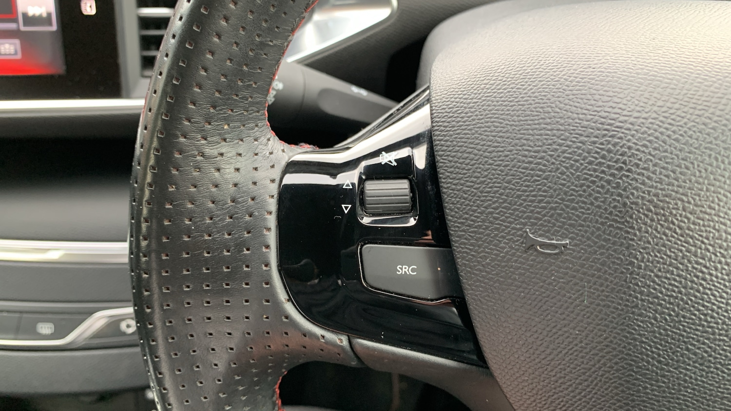 Used Peugeot 308 2017 for sale - 76586435: Photo 23