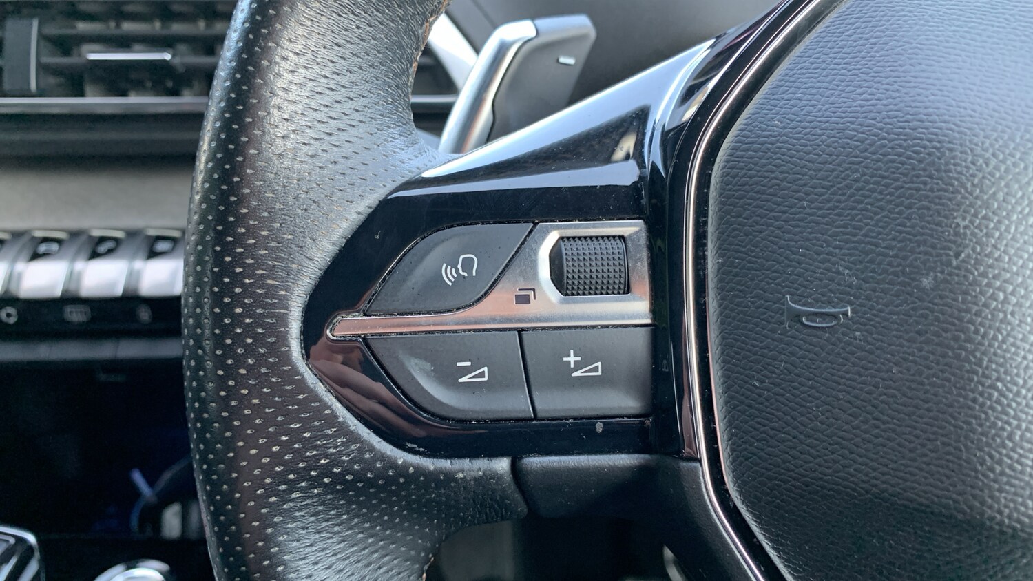 Used Peugeot 3008 2021 for sale - 76914379: Photo 24