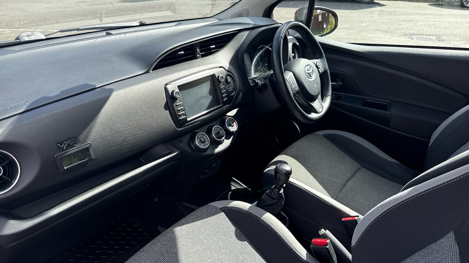 Used Toyota Yaris 2020 for sale - 75636225: Photo 12