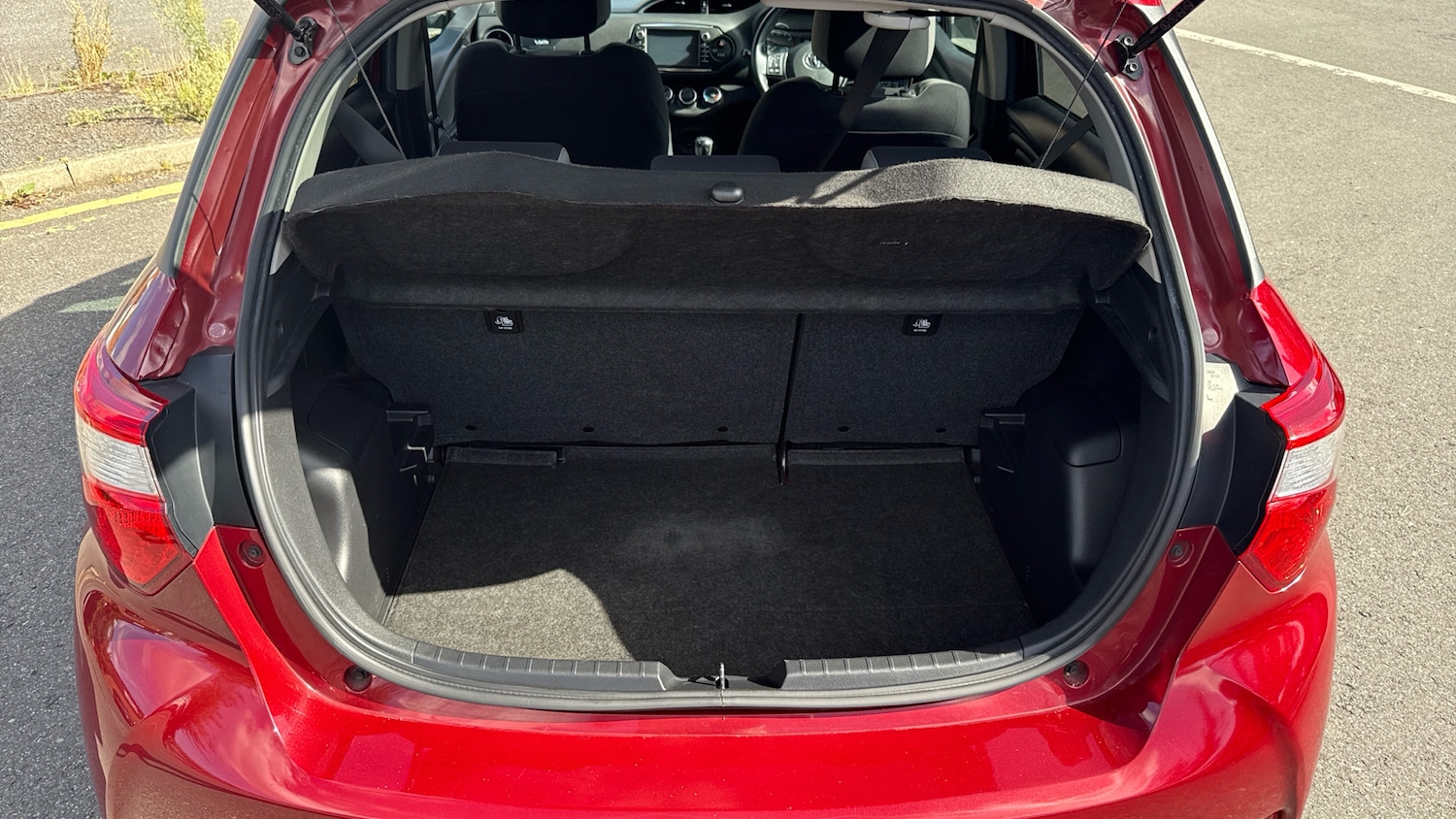 Used Toyota Yaris 2020 for sale - 75636225: Photo 19