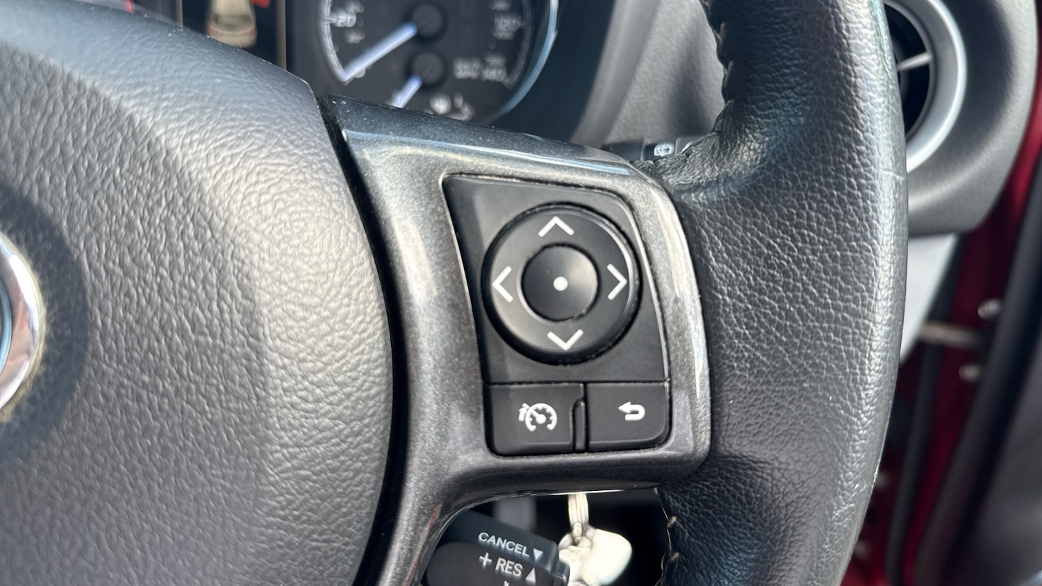 Used Toyota Yaris 2020 for sale - 75636225: Photo 24