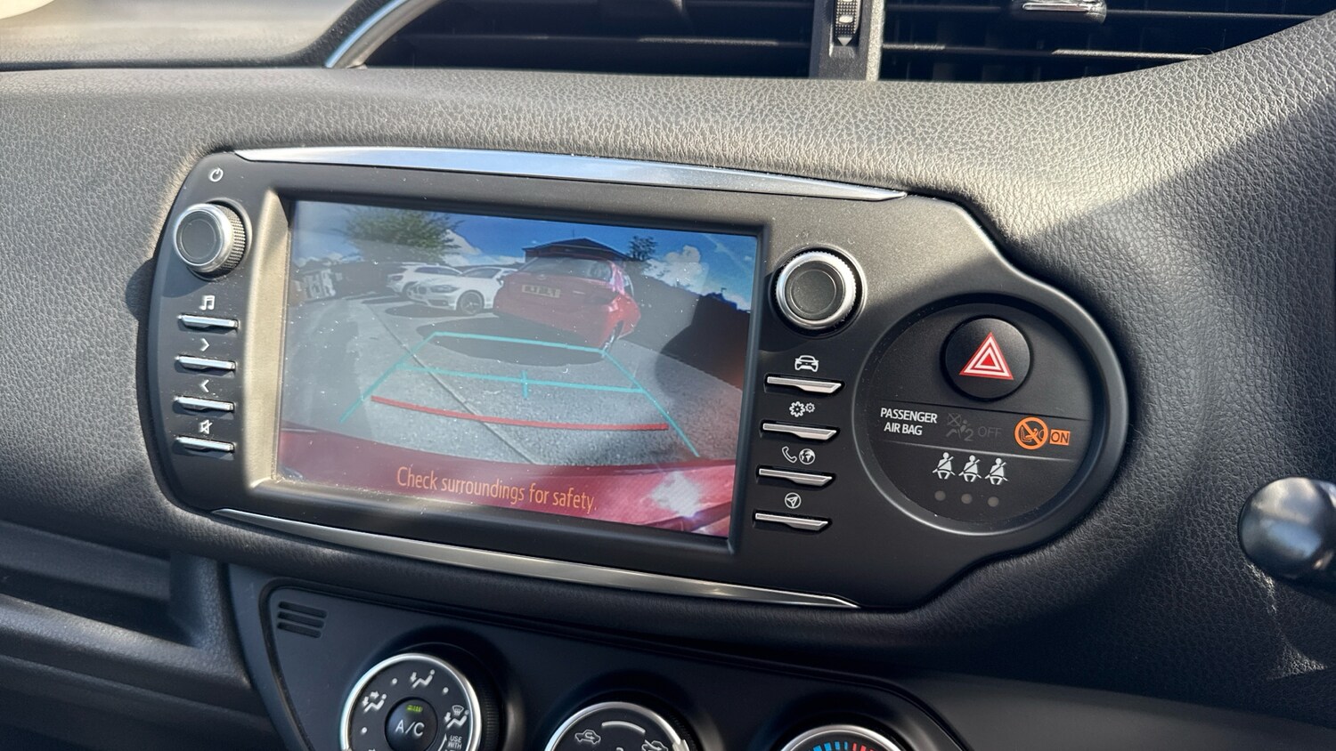 Used Toyota Yaris 2020 for sale - 75636225: Photo 32