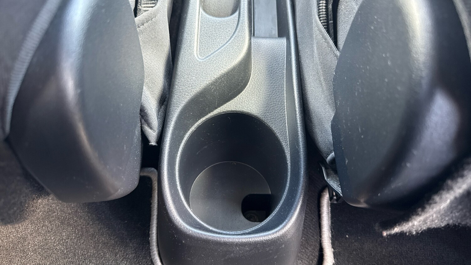 Used Toyota Yaris 2020 for sale - 75636225: Photo 58