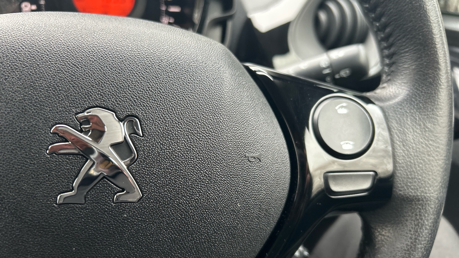 Used Peugeot 108 2021 for sale - 76887892: Photo 24