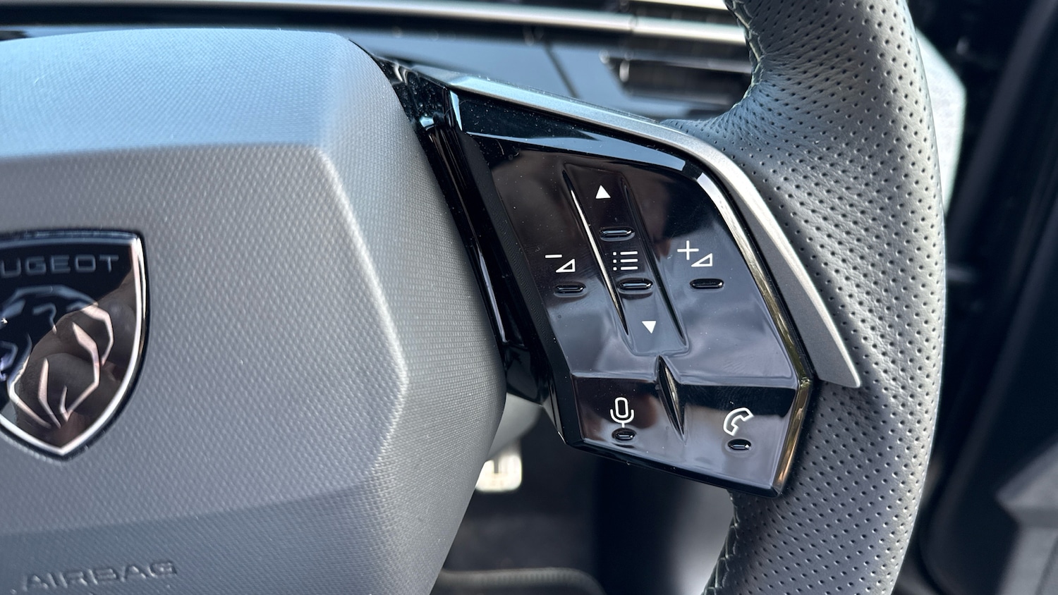 Used Peugeot 5008 2025 for sale - 76248419: Photo 24