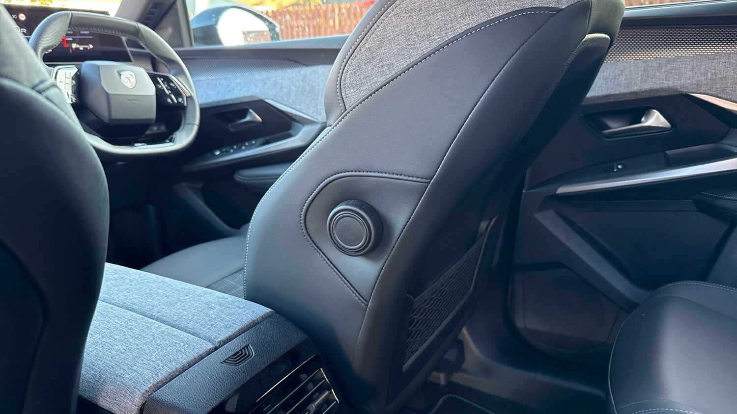 Used Peugeot 5008 2025 for sale - 76248419: Photo 60