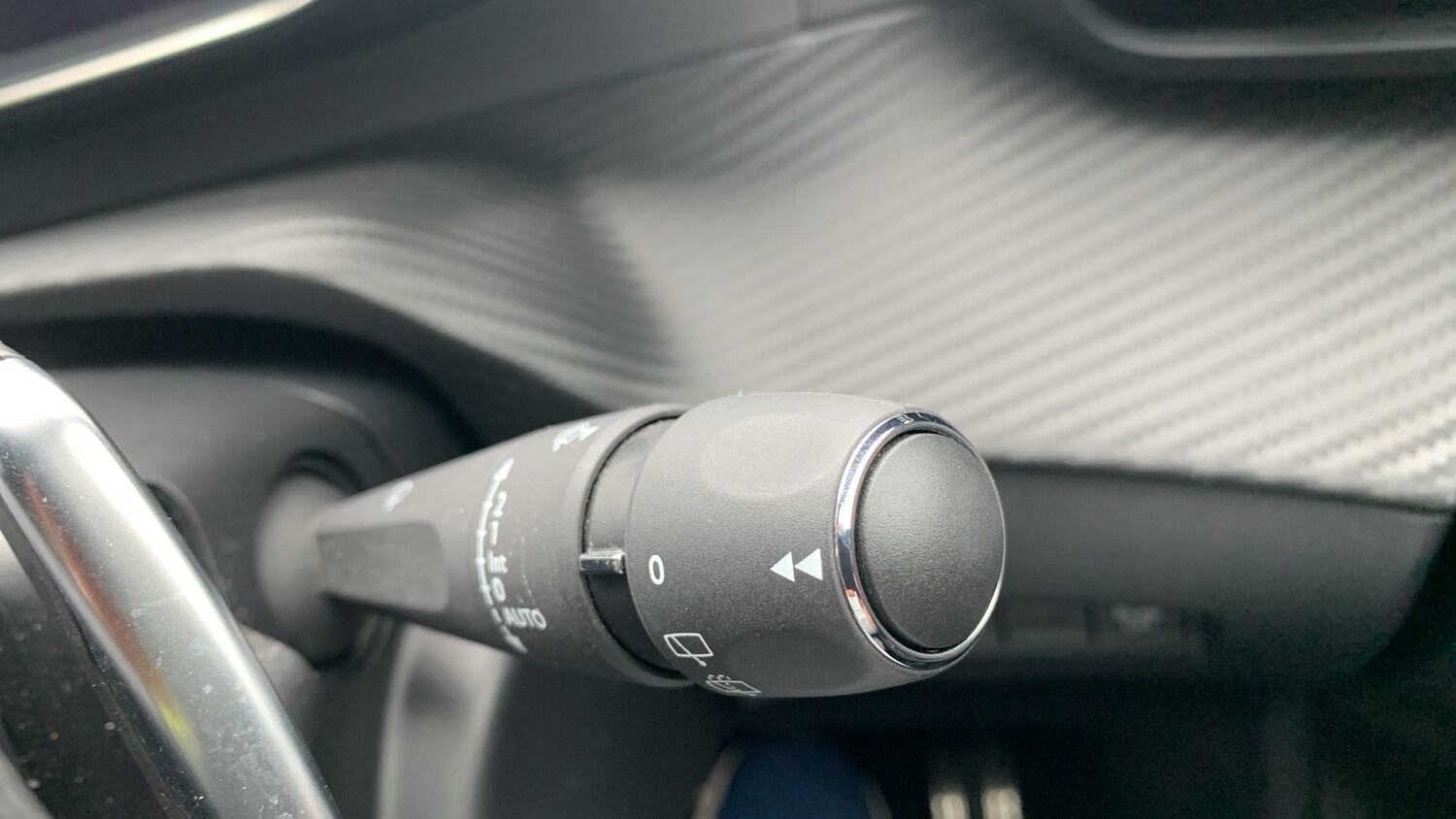 Used Peugeot 2008 2023 for sale - 77388245: Photo 28