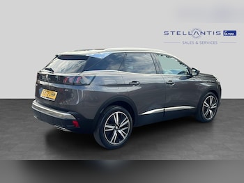 Used Peugeot 3008 2023 for sale - 79522309: Photo