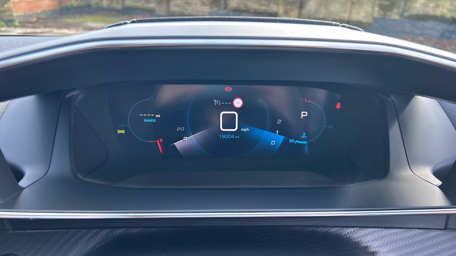 Used Peugeot 2008 2023 for sale - 77684941: Photo 13