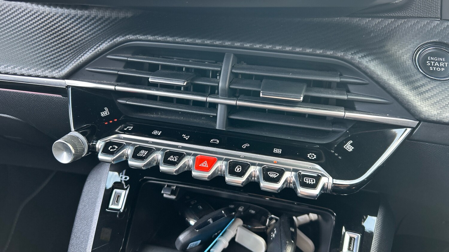 Used Peugeot 2008 2023 for sale - 77684941: Photo 18