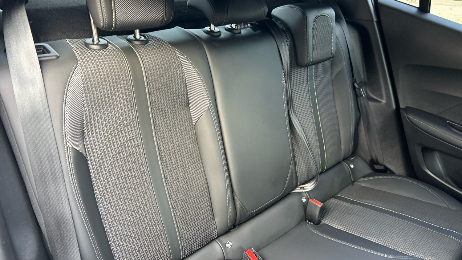 Used Peugeot 2008 2023 for sale - 77684941: Photo 25