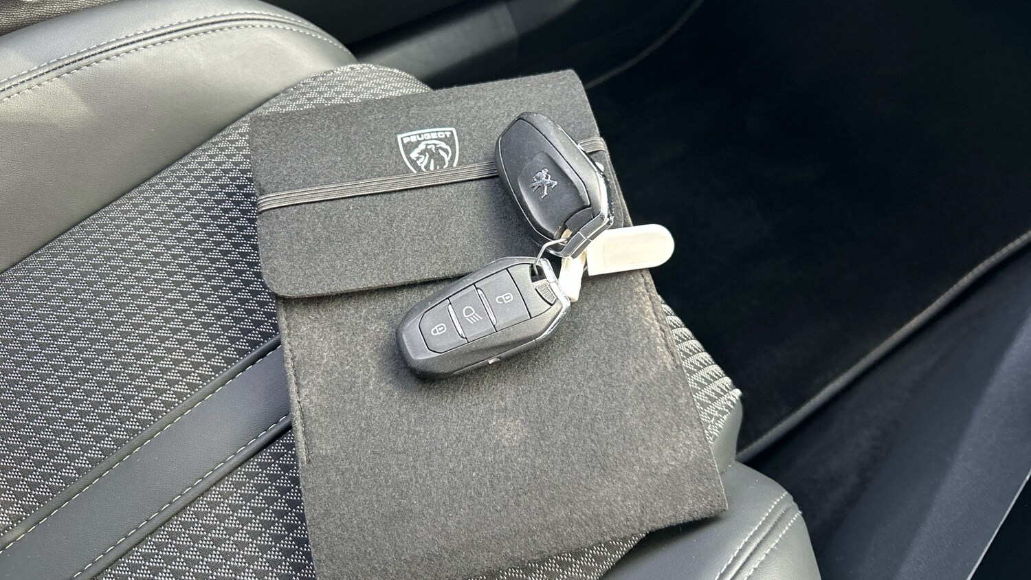 Used Peugeot 2008 2023 for sale - 77684941: Photo 49