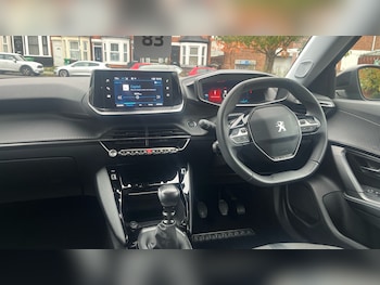 Used Peugeot 2008 2021 for sale - 76260914: Photo 4