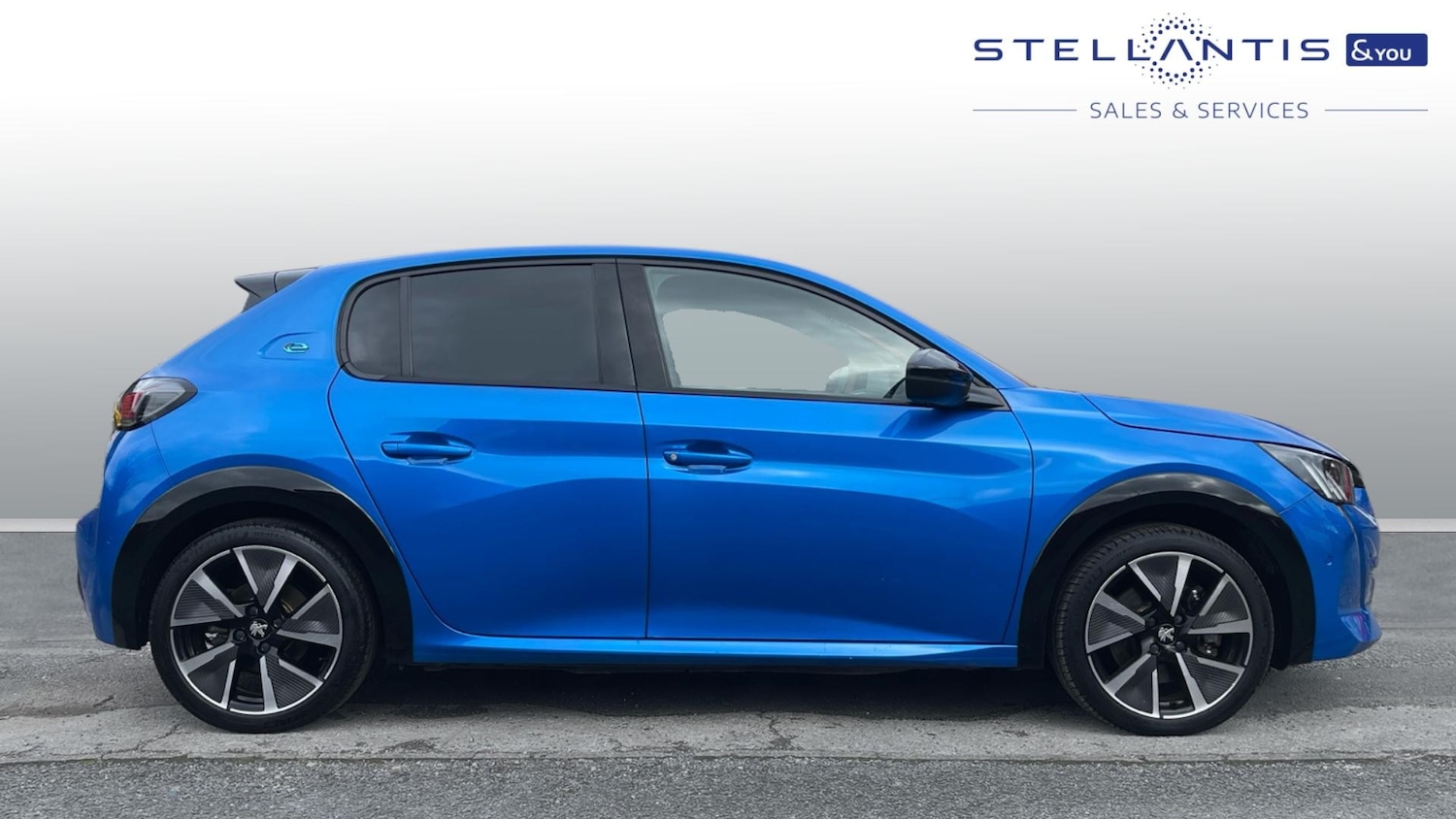 Used Peugeot 208 2021 for sale - 77613611: Photo 2