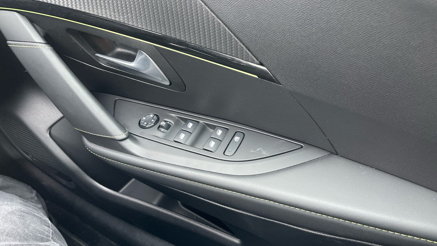 Used Peugeot 208 2021 for sale - 77613611: Photo 22