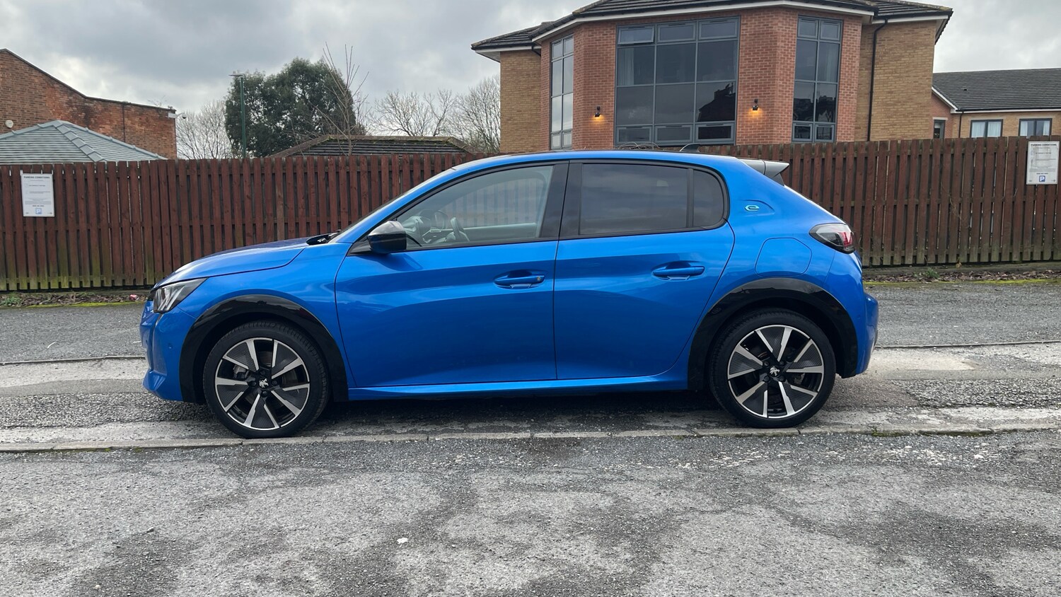 Used Peugeot 208 2021 for sale - 77613611: Photo 6