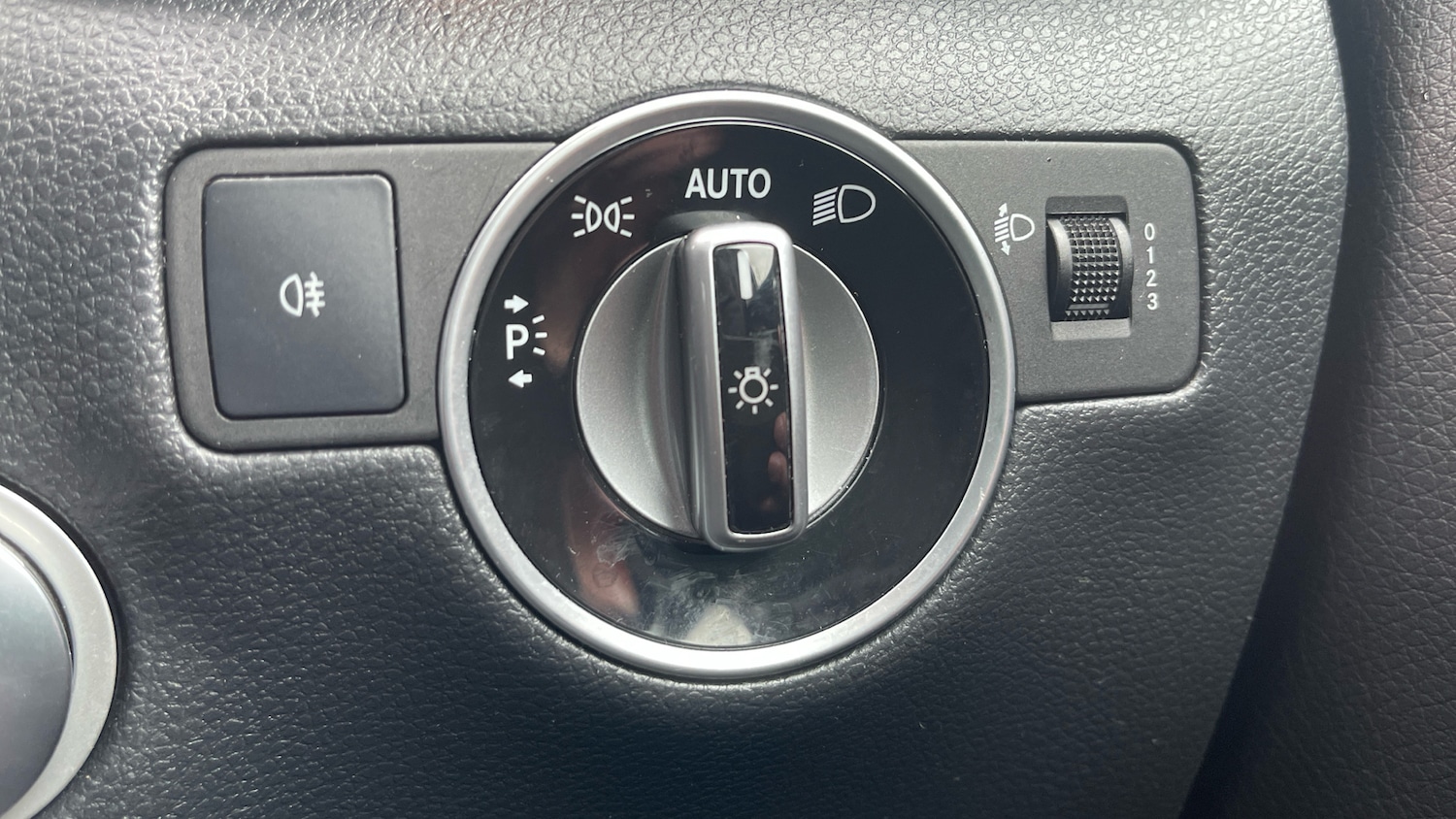 Used Mercedes-Benz B Class 2017 for sale - 77659669: Photo 36