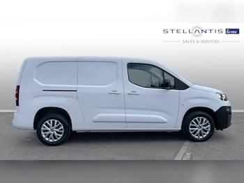 Used Citroen Berlingo 2024 for sale - 75247988: Photo