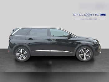 Used Peugeot 5008 2023 for sale - 79566542: Photo