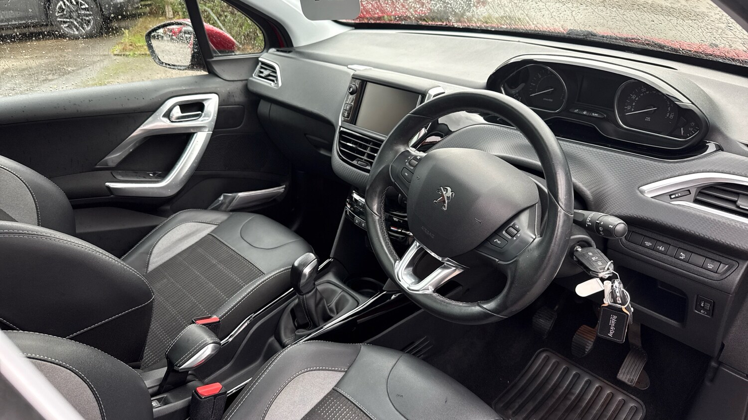 Used Peugeot 2008 2019 for sale - 76772580: Photo 12