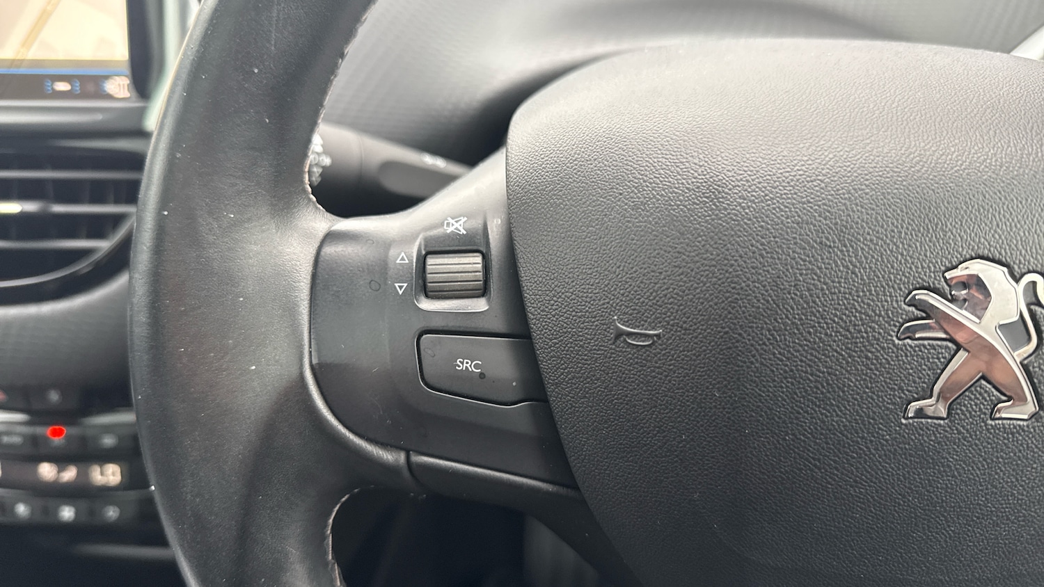 Used Peugeot 2008 2019 for sale - 76772580: Photo 24