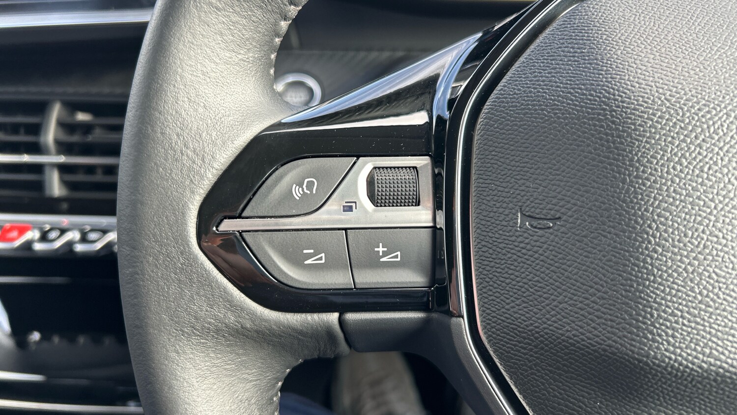 Used Peugeot 208 2021 for sale - 77672494: Photo 23