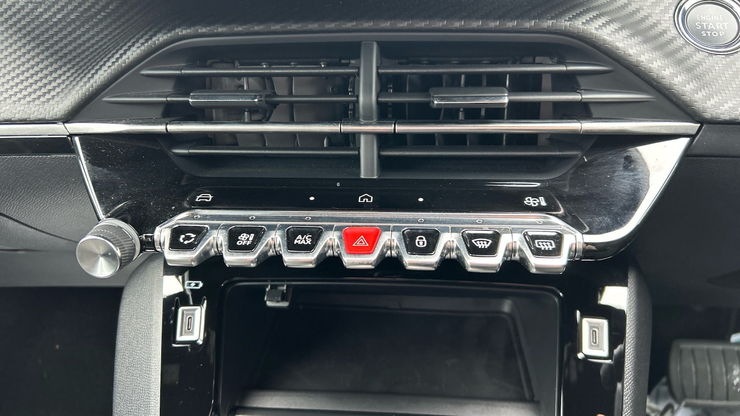 Used Peugeot 2008 2024 for sale - 77551280: Photo 18