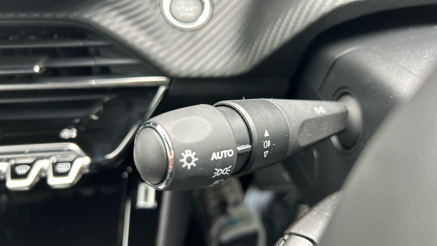 Used Peugeot 2008 2024 for sale - 77551280: Photo 27