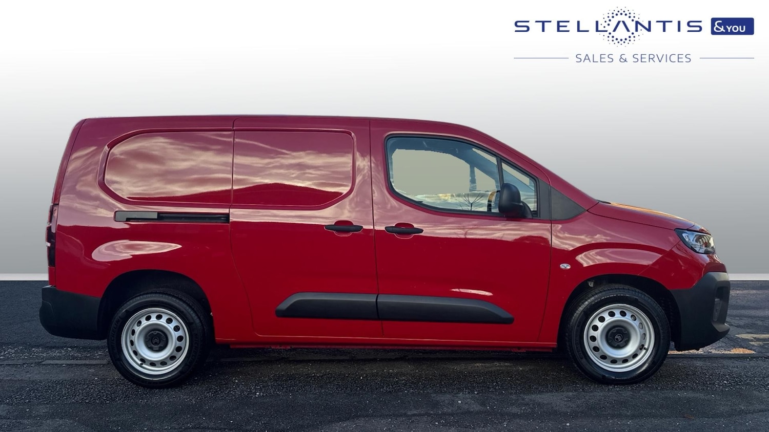 Used Citroen Berlingo 2024 for sale - 77145154: Photo 2