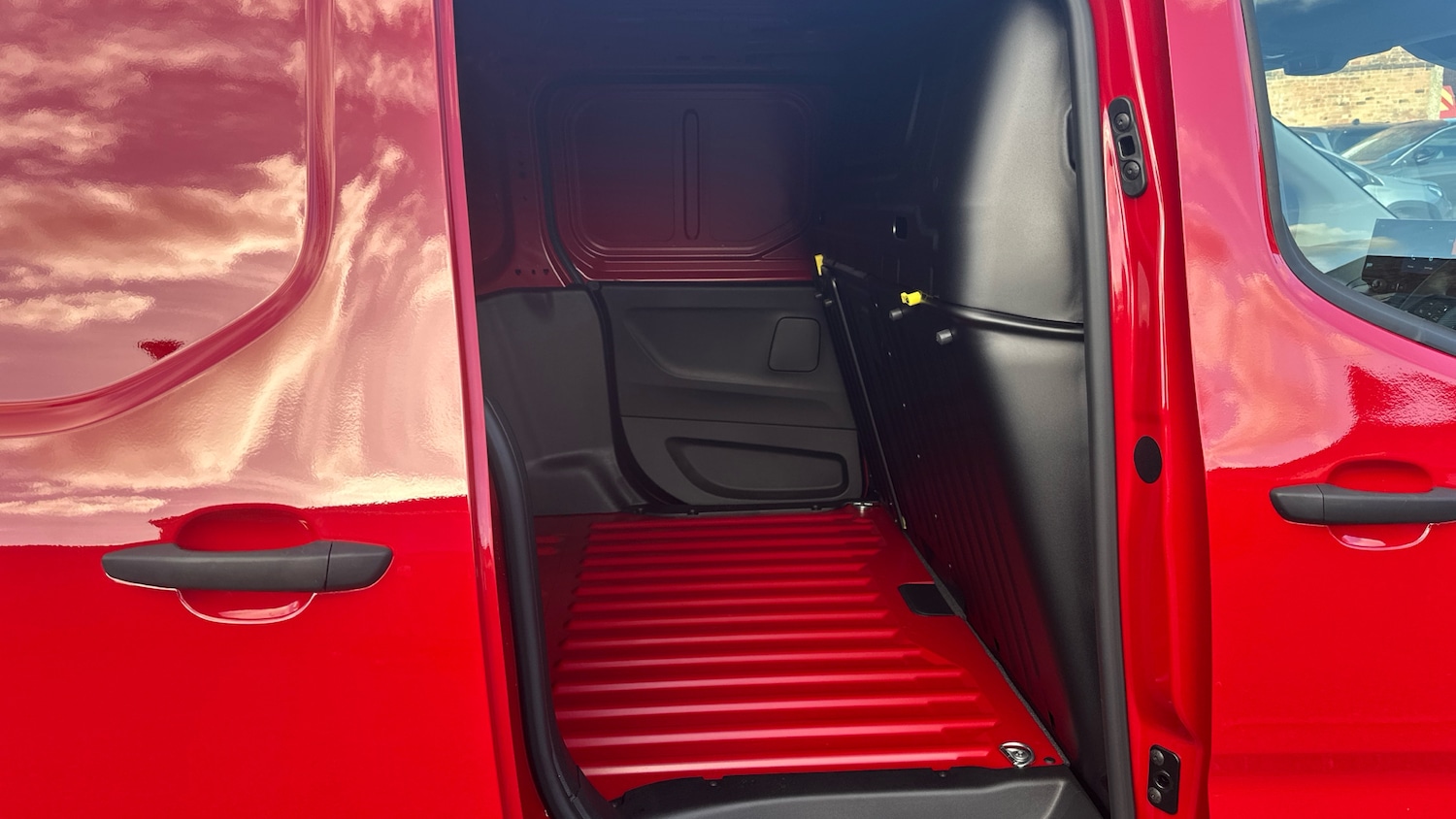 Used Citroen Berlingo 2024 for sale - 77145154: Photo 33