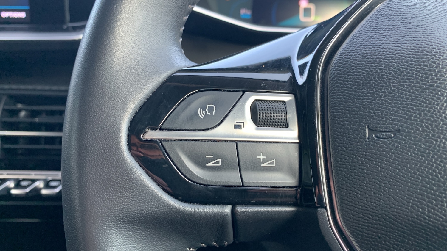 Used Peugeot 208 2021 for sale - 76953779: Photo 23