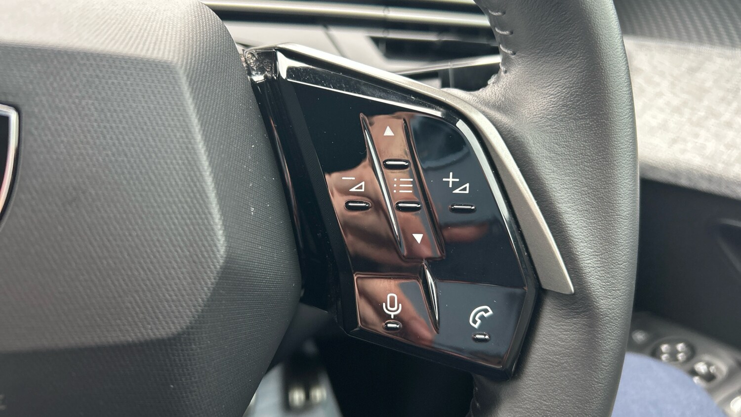 Used Peugeot 3008 2025 for sale - 77218085: Photo 24