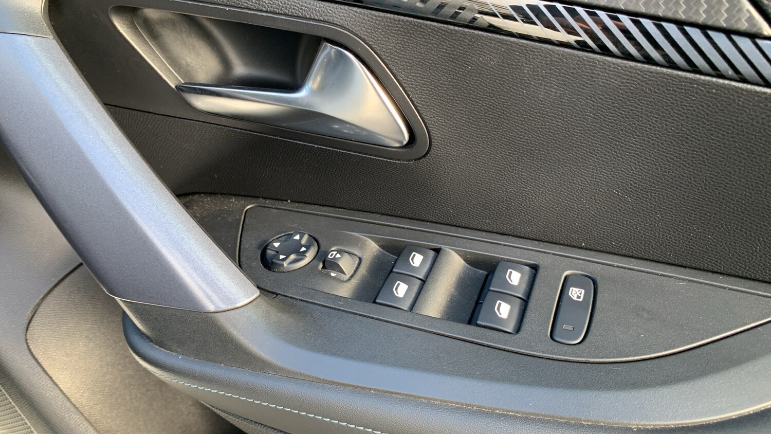 Used Peugeot 2008 2020 for sale - 76073683: Photo 22