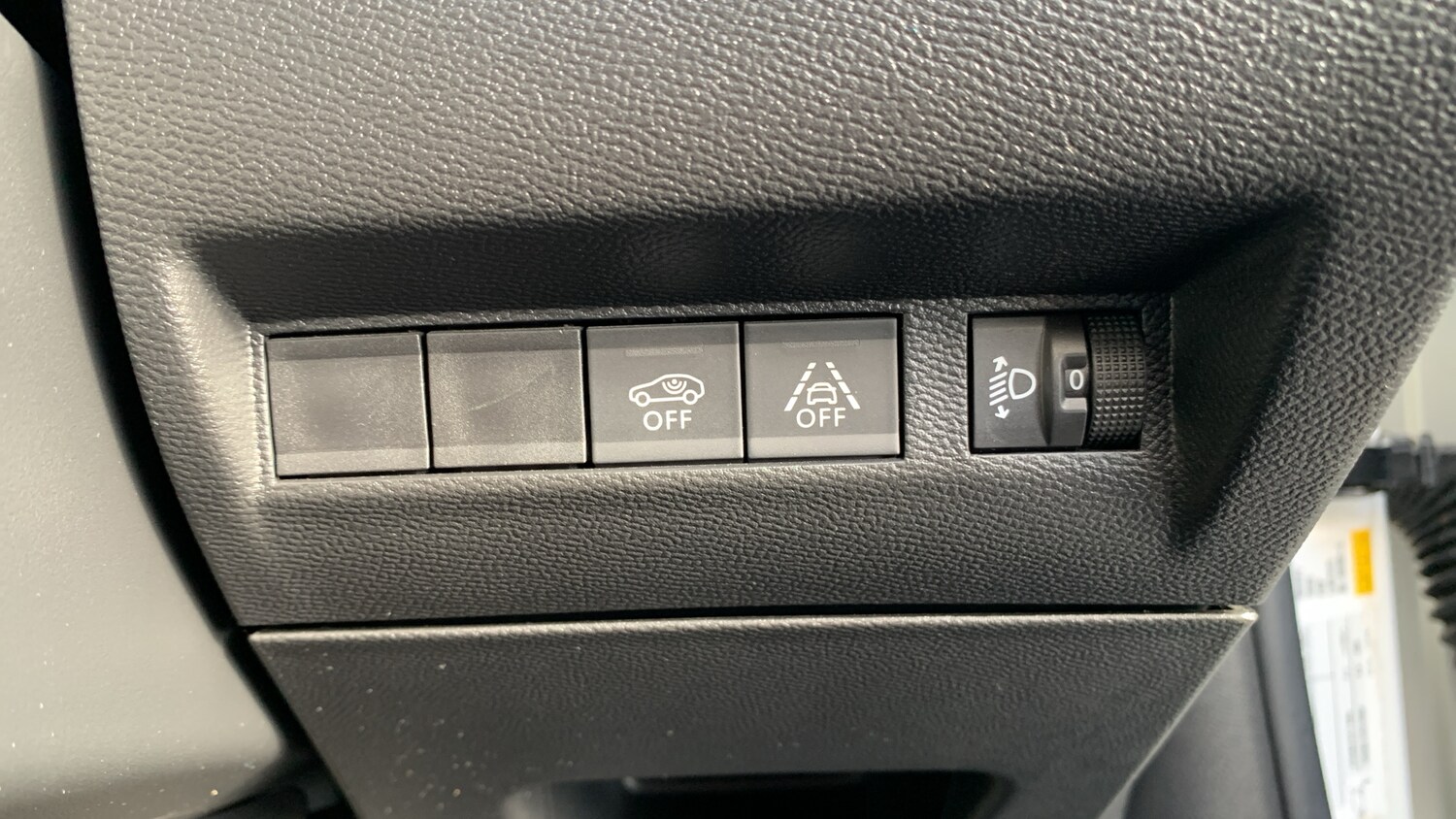 Used Peugeot 2008 2020 for sale - 76073683: Photo 34